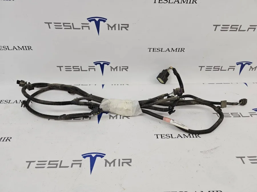 Электропроводка бампера заднего Tesla Model S 2018 — фото 1
