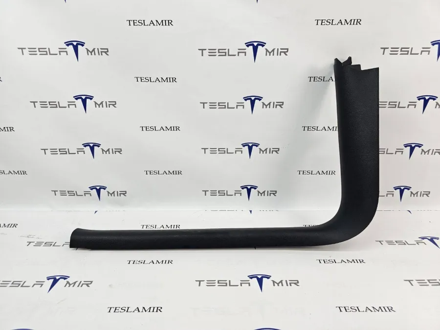 Накладка декоративная стойки А внутренняя левая нижняя Tesla Model Y 2021 — фото 1