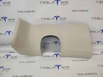 Накладка декоративная под руль (кожух защита) Tesla Model S 2018