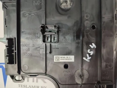 Блок управления BCM (бортовой сети) (Body Control Module) Боди левый Tesla Model 3 2021 — фото 2
