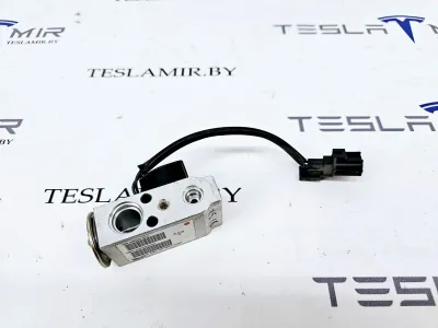 Клапан системы кондиционирования Tesla Model S 2017