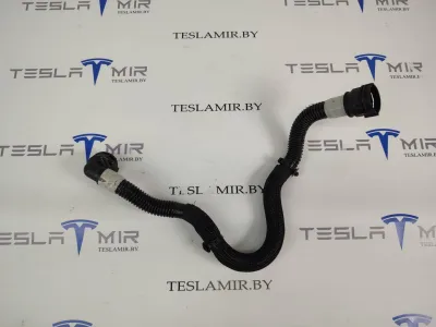 Патрубок системы охлаждения пластиковый задний Tesla Model 3 2021 — фото 2