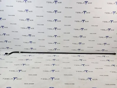 Патрубок системы охлаждения пластиковый Tesla Model 3 2020