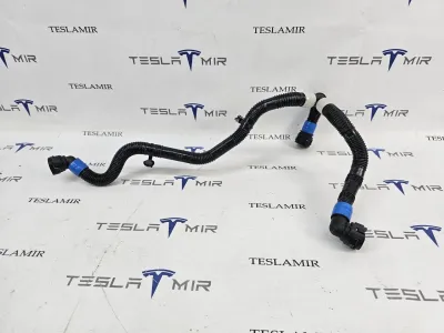Патрубок системы охлаждения пластиковый Tesla Model S 2022
