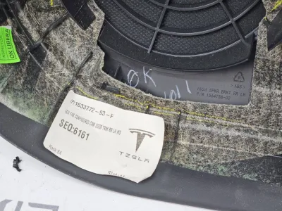 Обшивка двери задней левой Tesla Model S 2022 — фото 6