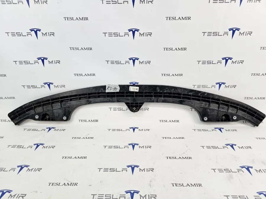 Усилитель переднего бампера нижний Tesla Model Y 2025 — фото 1