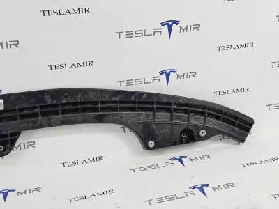 Усилитель переднего бампера нижний Tesla Model Y 2025 — фото 3