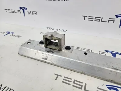 Усилитель бокса подкапотного Tesla Model Y 2024 — фото 4
