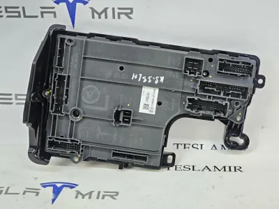 Блок управления BCM (бортовой сети) (Body Control Module) Боди левый Tesla Model 3 2025