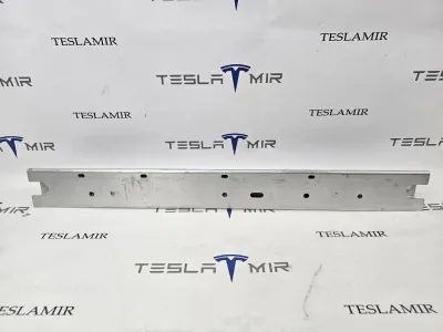 Усилитель бокса подкапотного Tesla Model Y 2025 — фото 2