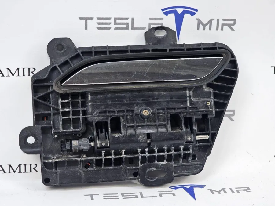 Ручка наружная двери Tesla Model S 2018 — фото 1