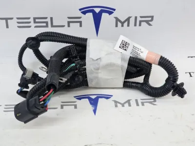 Электропроводка бампера переднего Tesla Model 3 2024