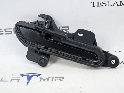 Ручка наружная двери правой Tesla Model 3 2025
