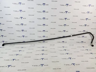 Патрубок системы охлаждения пластиковый Tesla Model 3 2020