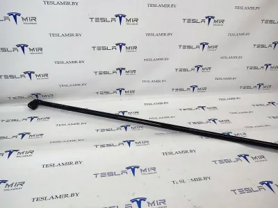 Патрубок системы охлаждения пластиковый Tesla Model Y 2024