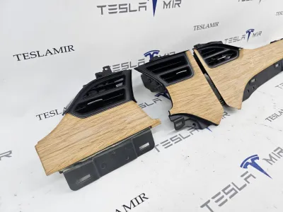 Декоративная накладка центральной консоли Tesla Model S 2018 — фото 2