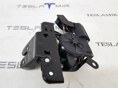 Замок багажника Tesla Model Y 2024 — фото 2