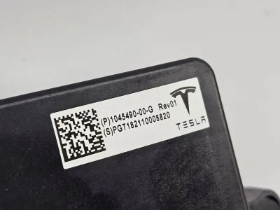 Модуль управления двери задней Tesla Model X 2018 — фото 4