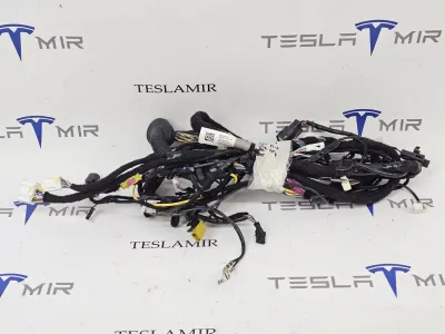 Проводка крышки багажника Tesla Model S 2022