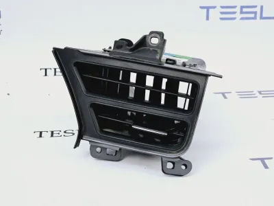 Декоративная накладка центральной консоли Tesla Model S 2018