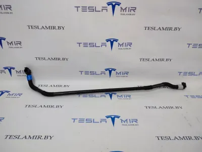 Патрубок системы охлаждения пластиковый Tesla Model 3 2020