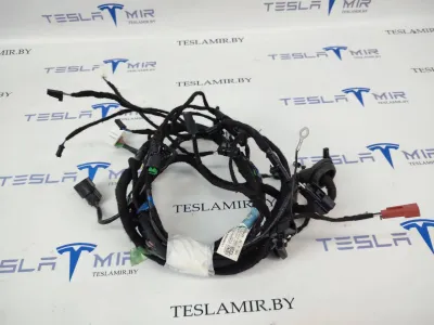 Проводка крышки багажника Tesla Model S 2017