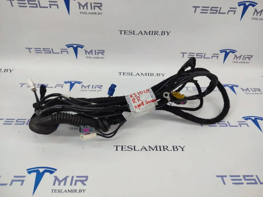 Проводка крышки багажника Tesla Model S 2017 — фото 1