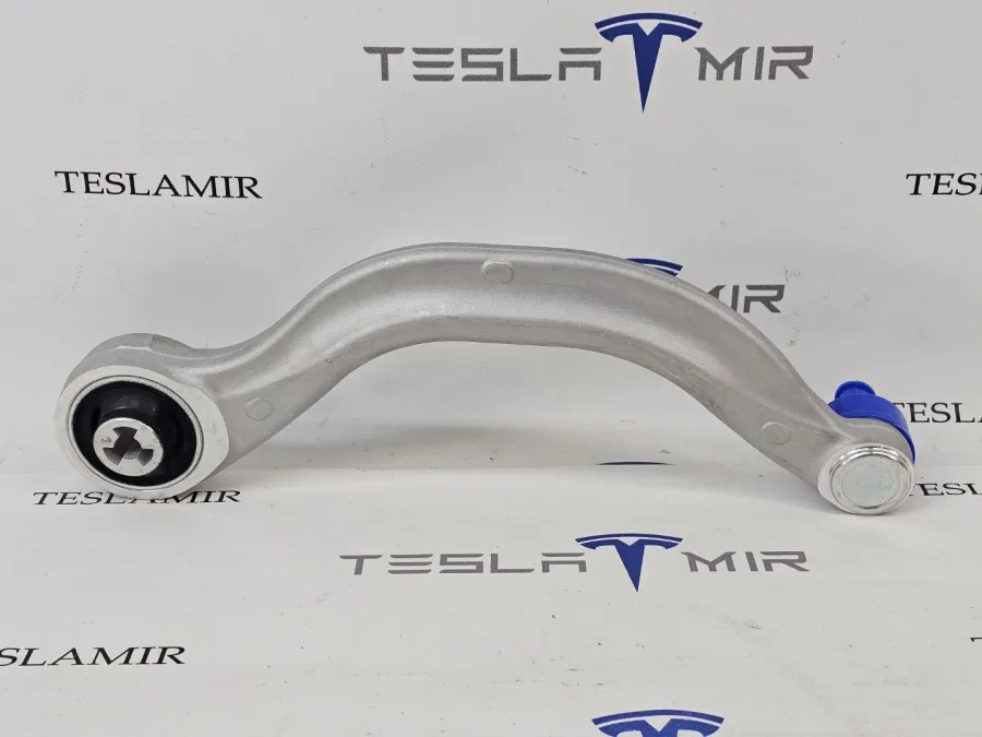 Рычаг передний продольный нижний (банан) правый Tesla Model Y 2021 — фото 1