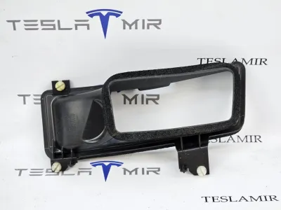 Воздухозаборник Tesla Model 3 2023