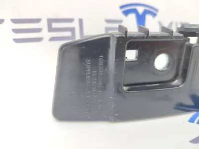 Кронштейн крепления фонаря левый Tesla Model 3 2023 — фото 3