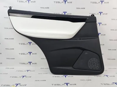 Обшивка двери задней левой Tesla Model X 2018