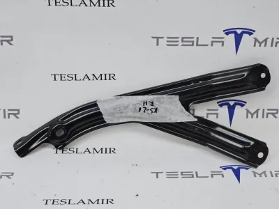 Распорка стоек Tesla Model S 2022