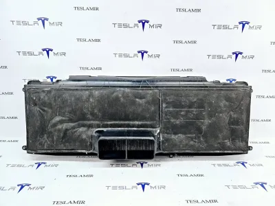 Корпус воздушногo фильтра Tesla Model X 2018 — фото 3