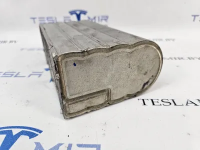 Тепловой насос Tesla Model 3 2022 — фото 4