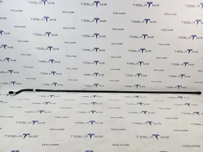 Патрубок системы охлаждения пластиковый Tesla Model 3 2020