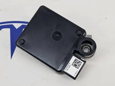Радар Tesla Model Y 2024