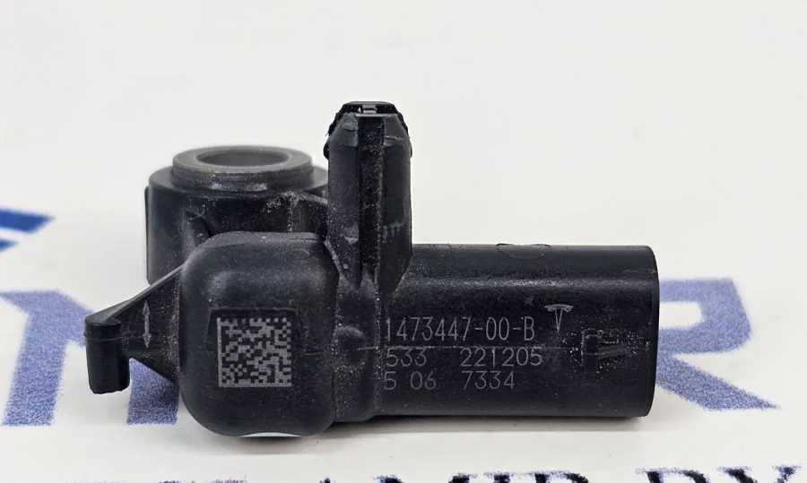 Датчик удара Tesla Model 3 2024 — фото 1