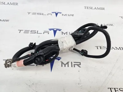 Электропроводка бампера переднего Tesla Model 3 2024