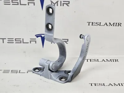 Петля двери задней Tesla Model X 2018