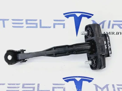 Ограничитель открывания двери задней Tesla Model Y 2022