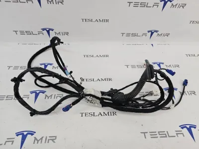 Проводка крышки багажника Tesla Model S 2018