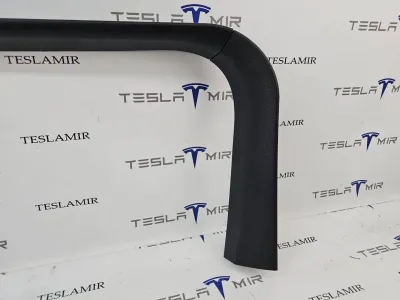 Накладка крышки багажника Tesla Model S 2018 — фото 3