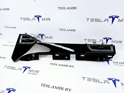 Декоративная накладка центральной консоли Tesla Model S 2019 — фото 2