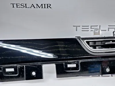 Декоративная накладка центральной консоли Tesla Model S 2019 — фото 4