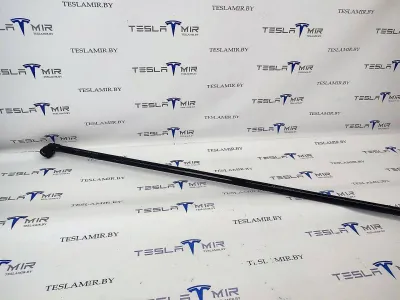 Патрубок системы охлаждения пластиковый Tesla Model 3 2023