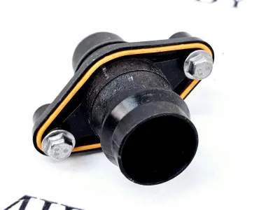Переходник патрубка системы охлаждения основной батареи (штуцер) Tesla Model 3 2022