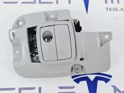 Крючок для одежды Tesla Model Y 2021