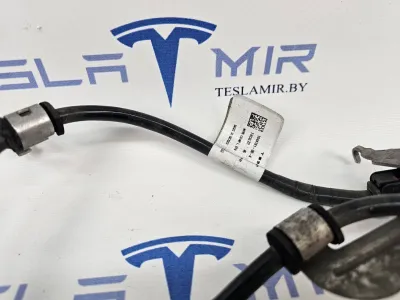 Электропроводка суппорта (ручника) левая Tesla Model 3 2023 — фото 2