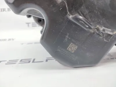 Бачок омывателя Tesla Model Y 2021 — фото 3
