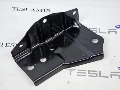 Кронштейн нижнего усилителя переднего бампера Tesla Model 3 2024 — фото 2